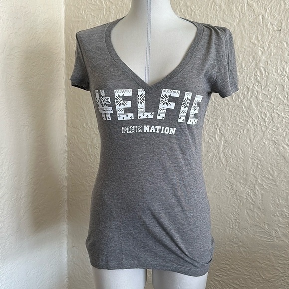 Victoria’s Secret Pink Elfie Fair Isle Christmas T-Shirt Gray White - Picture 1 of 7